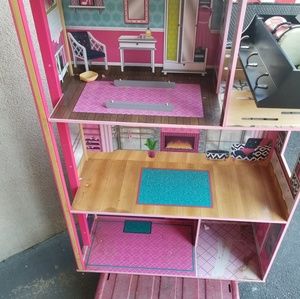 Barbie dream house